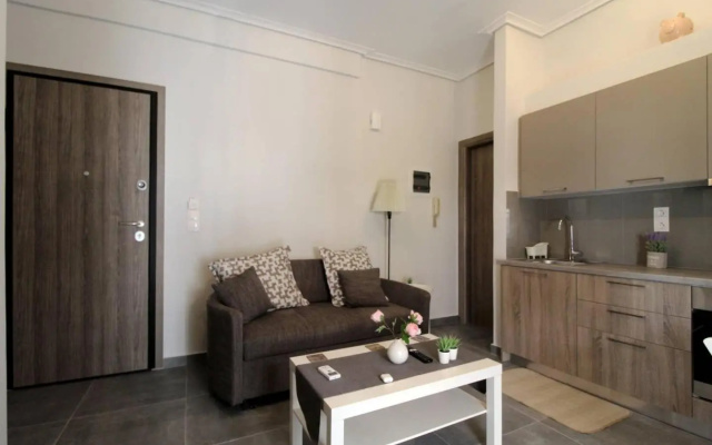 Cozy flat in Hilton, central Athens, 3' metro, VFM!