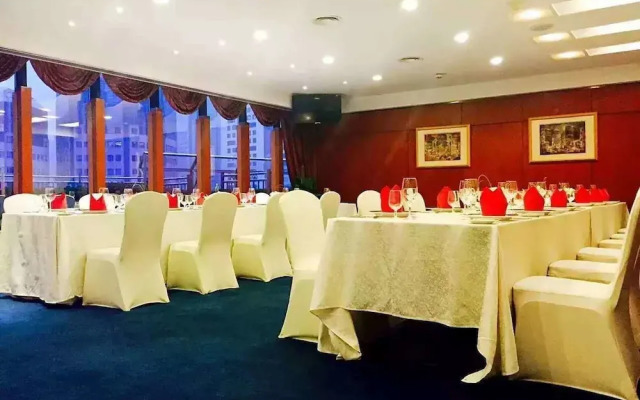 Golden Eagle Crown Executive Apartment