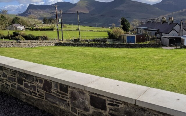 Canolfan Y Fron - Hostel