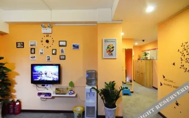 Zhumengzhe Capsule Hostel
