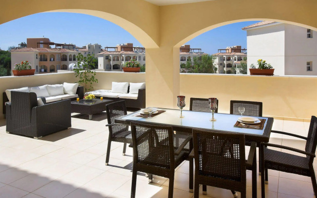 St. Nicolas Elegant Residence