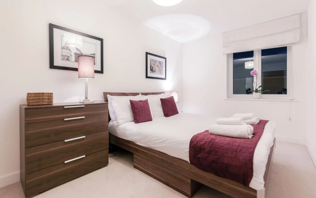 Roomspace Apartments -The Hurley