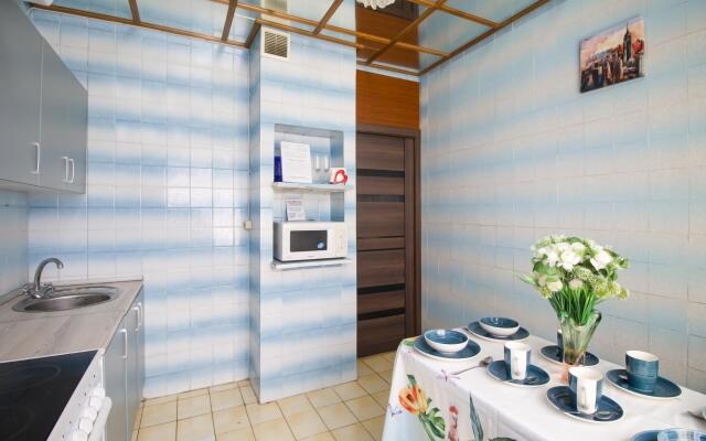 Moment House on Stroginsky Boulevard