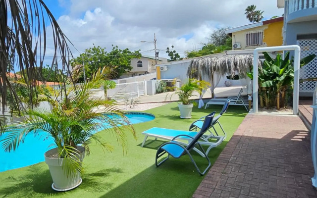 Villa Raven`s Paradise (Gris)