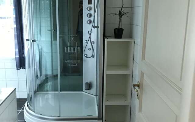 StayPlus Central 4 Bedroom Home