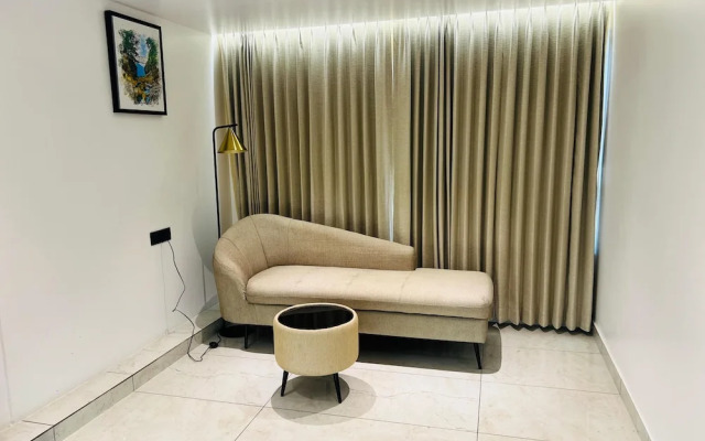 Royal Plaza Inn by RAK Rooms