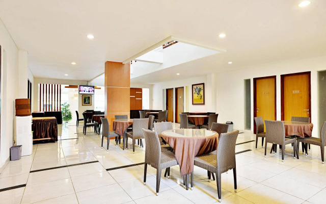 ZEN Rooms Prime Taman Siswa