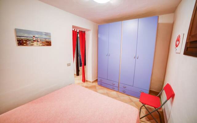 Delia Apartments