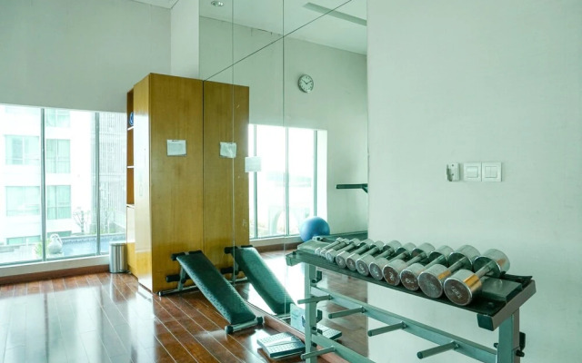 Good Location And Cozy 2Br St. Moritz Apartment