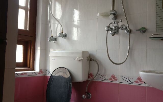 Om Pension Guest House