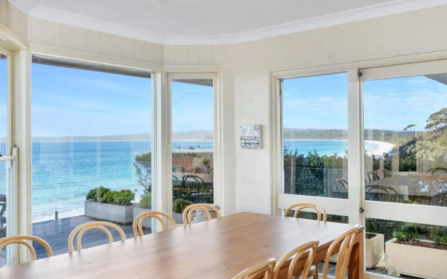 Elandra Absolute Beach Front Luxury