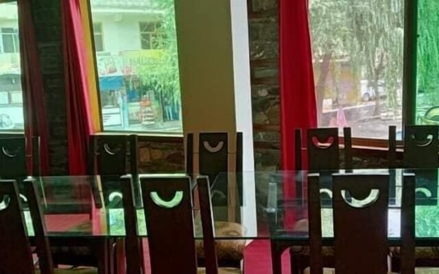 GB Hunza Inn