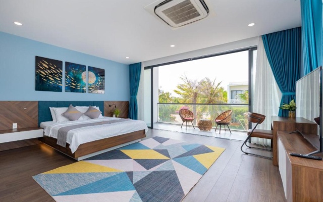 Palm Villa 35 (Luxury Seaview Pool Villa with Karaoke Room Inside Resort near The Beach and The Park for Children) – Guest Rooms – Vung Tau