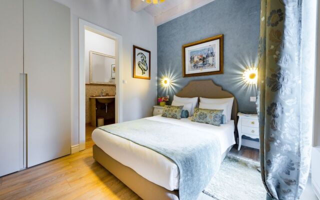 Dominus Little Palace