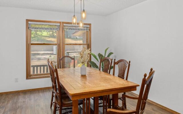 Lovely Oasis on Tunnel Vision Trail