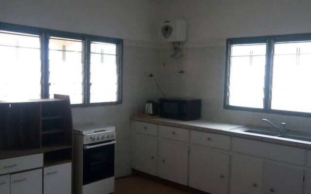 Nimohs' Holiday Home Mccarthy Hill Accra-ghana With Acs
