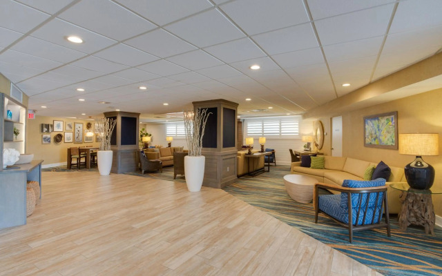 Nautilus Inn