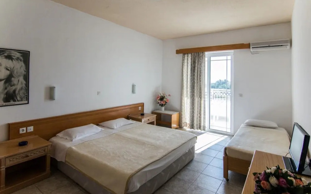 Faliraki Dream Studios & Apts 2 *