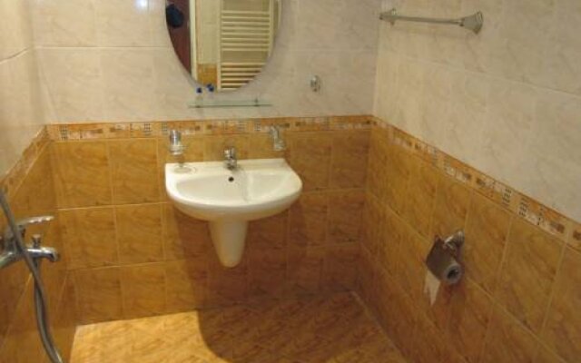 Family Hotel Karov