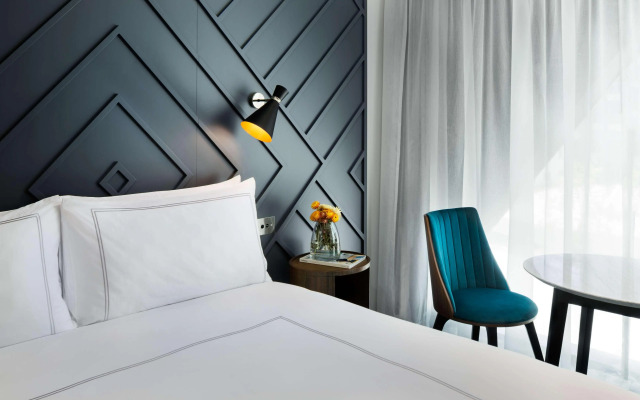 West Hotel Sydney, Curio Collection by Hilton