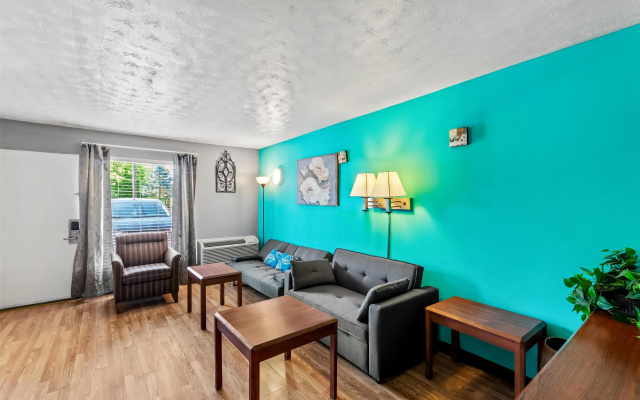 Americas Best Value Inn & Suites Williamstown