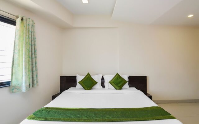 Treebo Trip Mahalaxmi Executive