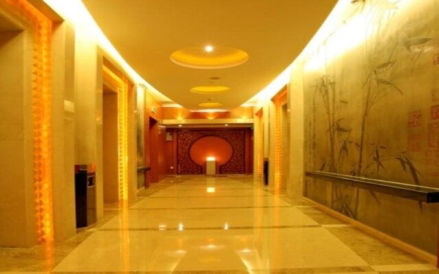 Green Land Hotel