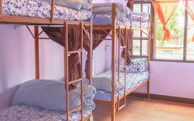 Planet Nomad Hostel By Shantipur