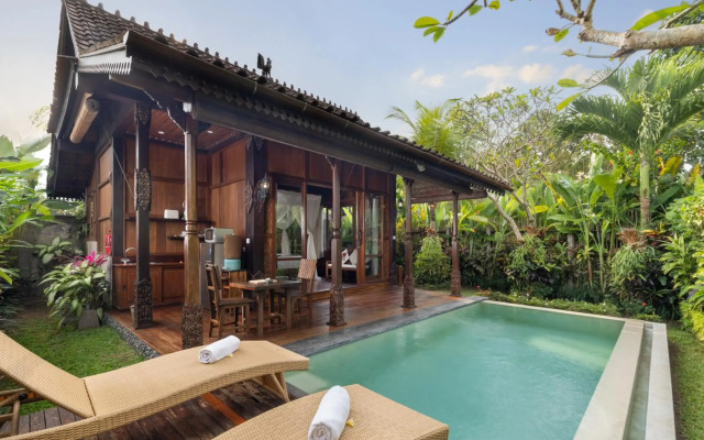 Candy Villa by Pramana Villas