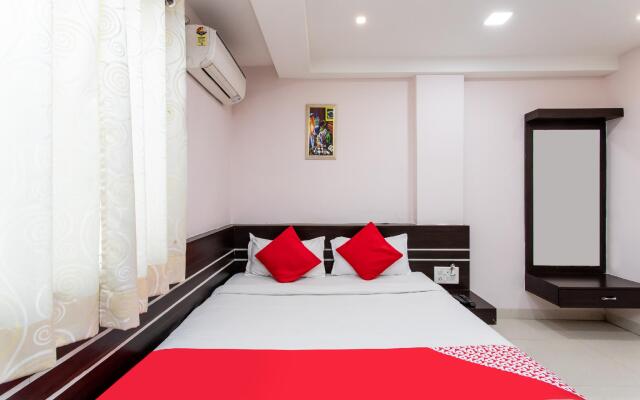 OYO 8882 Hotel Pishori Residency