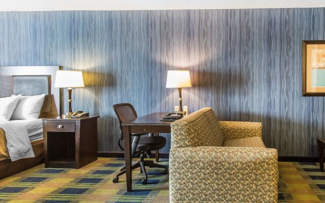 Comfort Inn & Suites