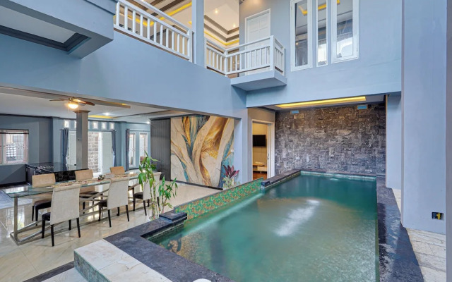 Villa Master Residance