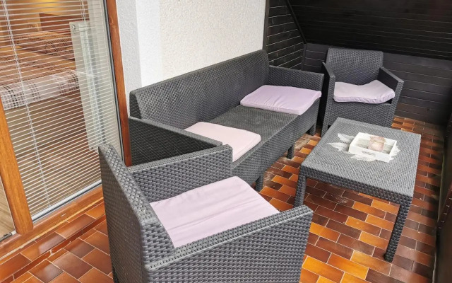 Jaka Apartments