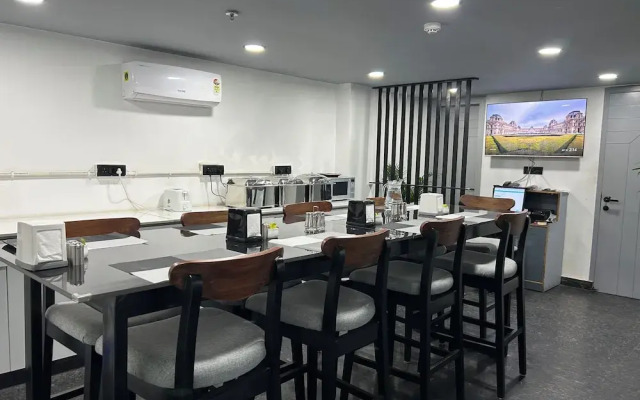 BedChambers Serviced Apartment, Golf Course, Gurgaon