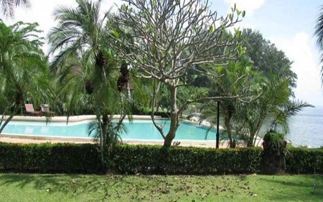 Rock Garden Beach Resort