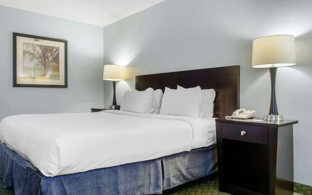 Ramada by Wyndham Shreveport Airport