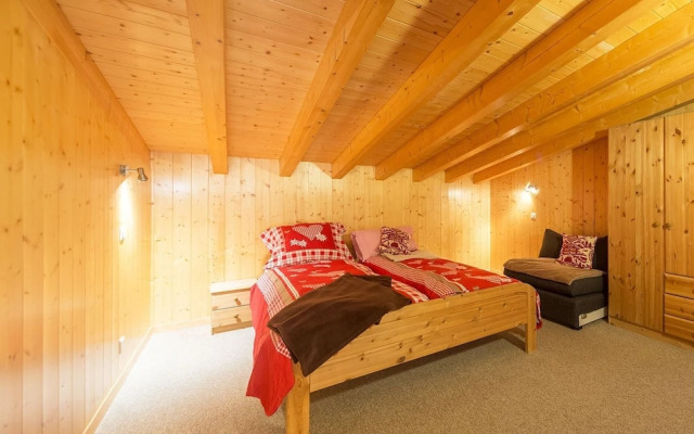 Chalet in Riddes Near Ski Lift Les 4 Vallees