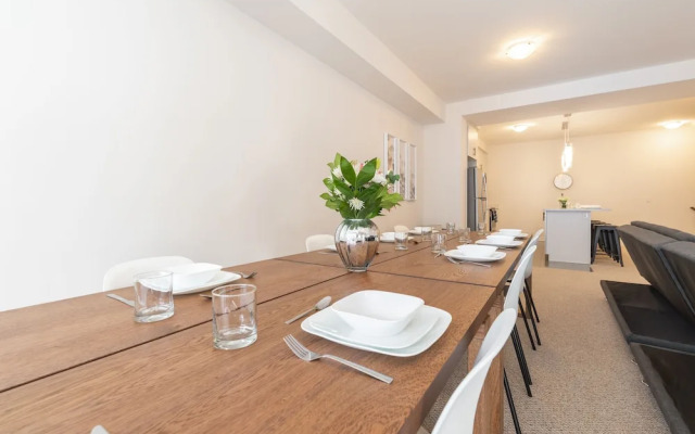 Extravagant Brand New Town House