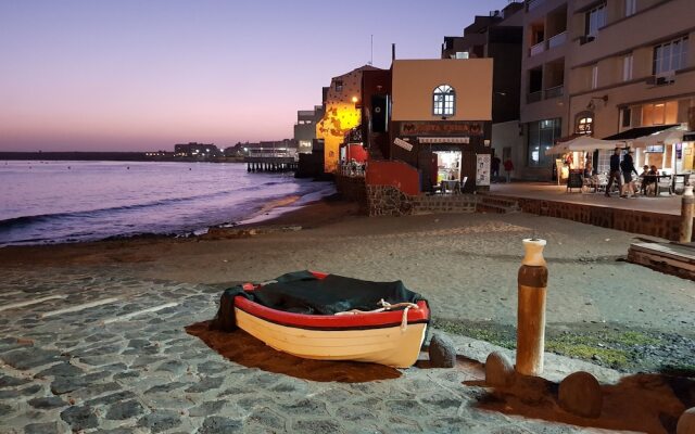 El Medano, Cabezo beach, pool & parking