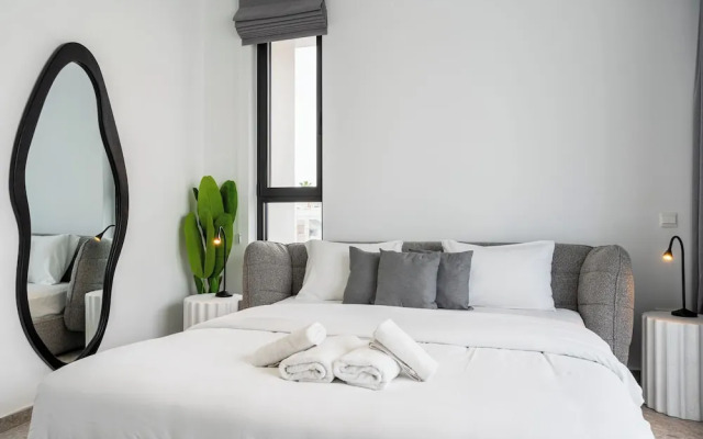 Solara - Stylish Balcony Apartments in Larnaca