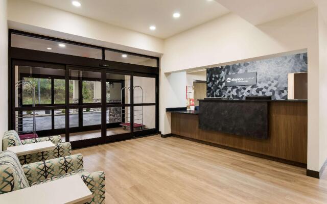 Spark by Hilton Abingdon I-81 near Fairgrounds