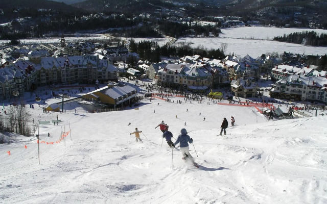 Stunning Condo - View on Lake Tremblant & Mountain