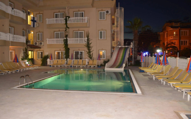 Isla Apartments