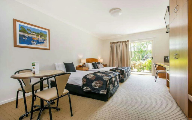 Shamrock Gardens Motel – Guest Rooms – Mackay