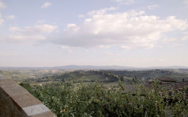 We Tuscany - Il Capitello Just Below The Towers