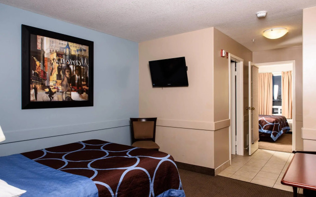 Super 8 by Wyndham Edmonton South