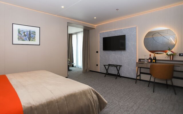 Hotel Medistone