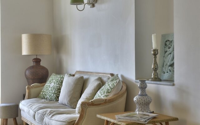Sea Breeze Apartment