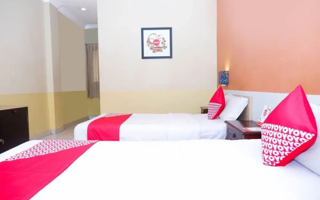 OYO 1002 Hotel Elizabeth