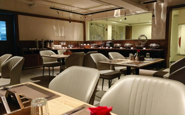 Zip By Spree Hotels Shirdi